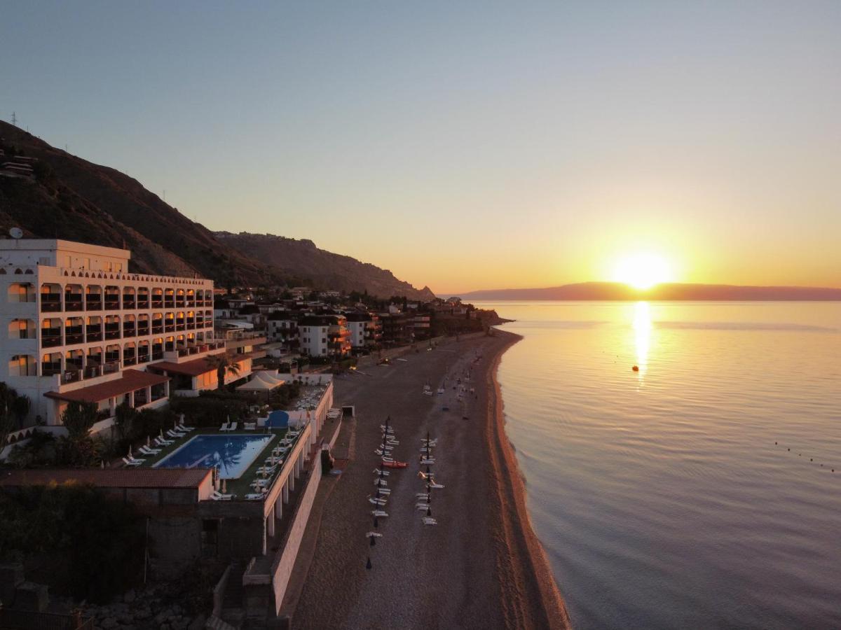 Park Hotel Silemi Letojanni Kültér fotó