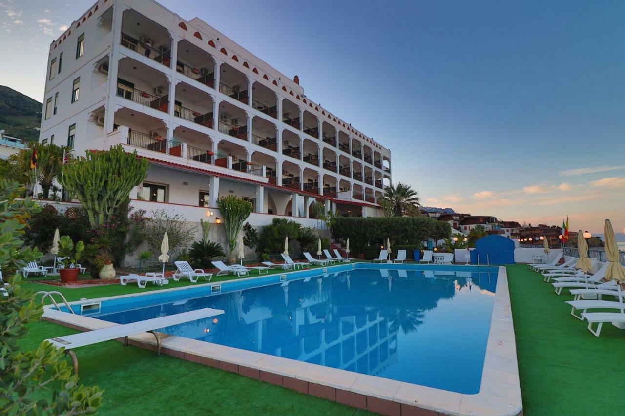 Park Hotel Silemi Letojanni Kültér fotó